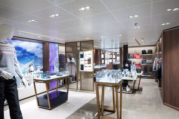 Silver Cloud Expedition Gallery Image